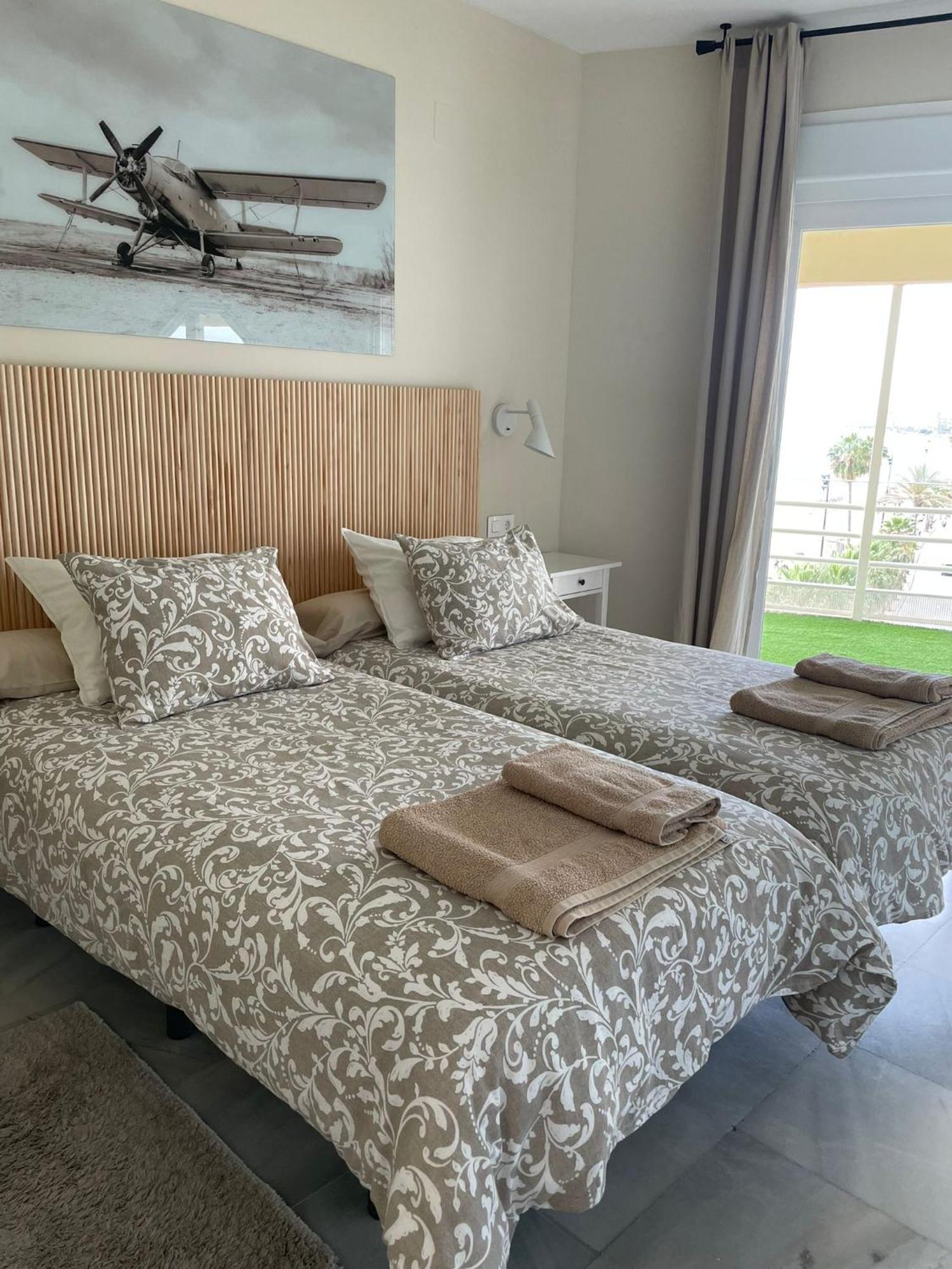 Apartamento En Primera Linea/Beachfront Apartment Fuengirola Extérieur photo